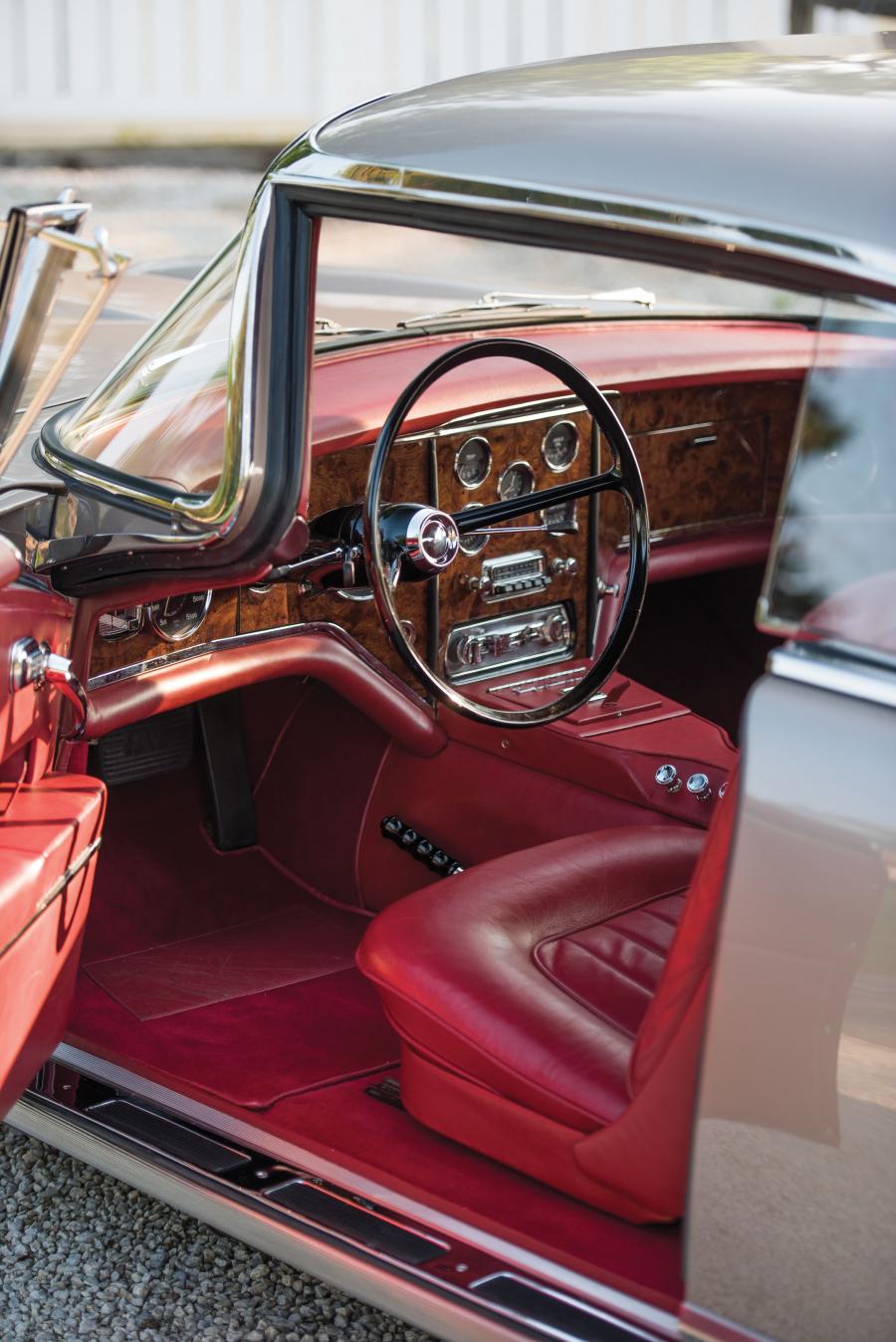 Интерьер Facel Vega FV4 Typhoon 1957 года  (фото 2 из 28)